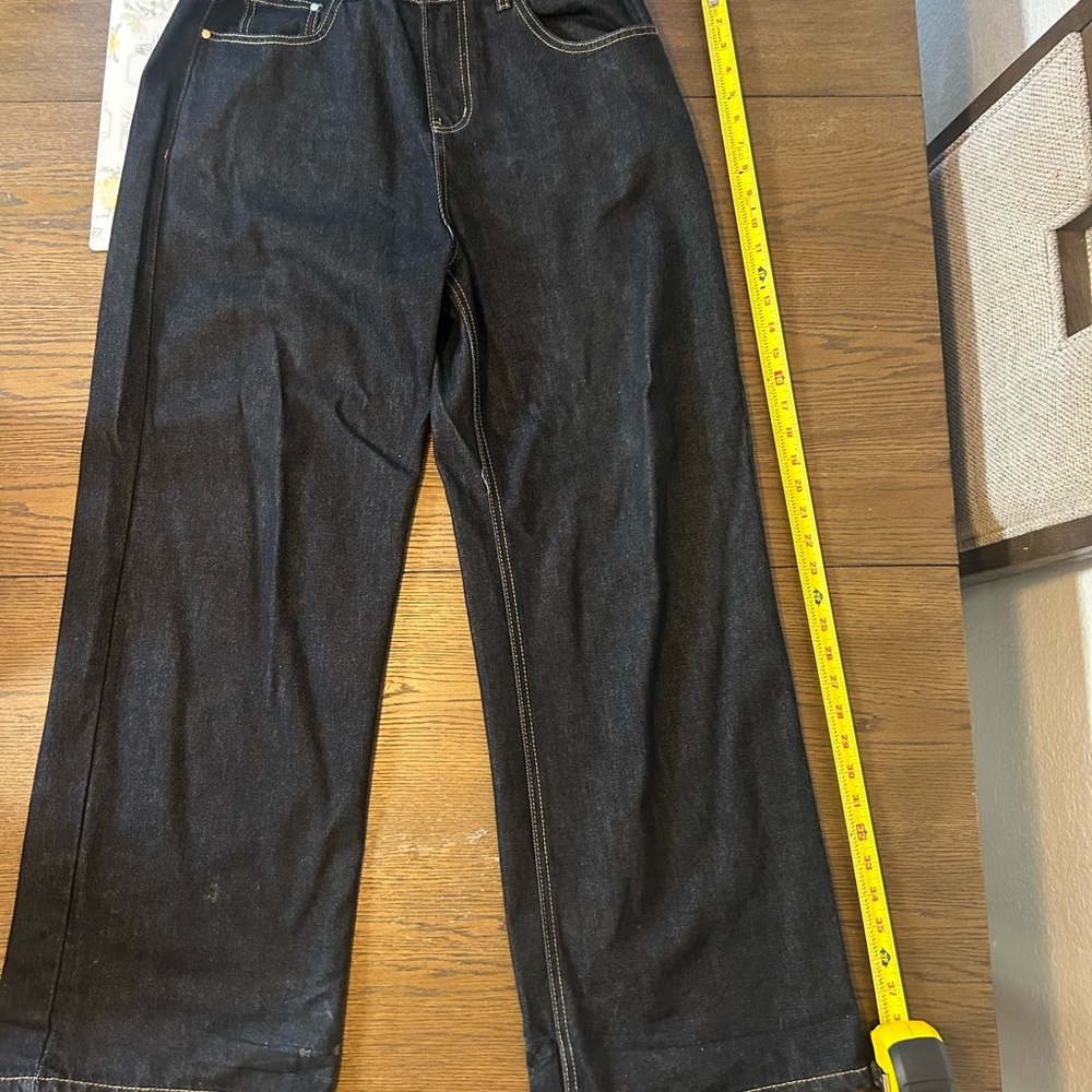 Dark-wash wide leg baggy denim jeans | relaxed fit, measurements above